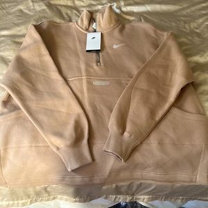 Nike Oversize fit  medium women’s quarter zip